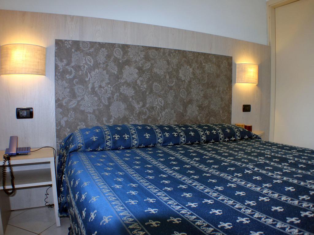 Hotel Europa Park 리도 디 스피나 외부 사진